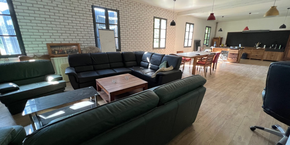 immeuble à PUJOLS (47300)