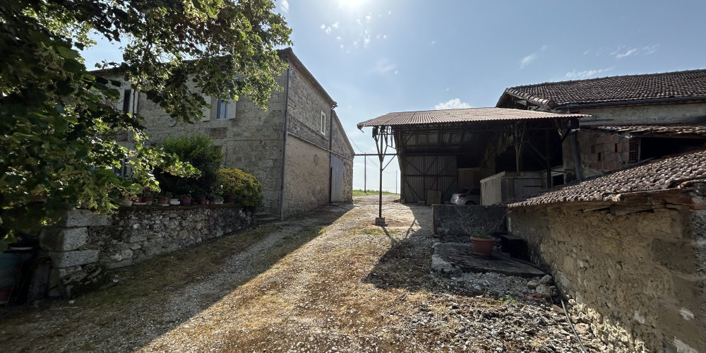 maison à ST CAPRAIS DE LERM (47270)