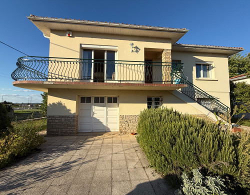 maison  PUJOLS
