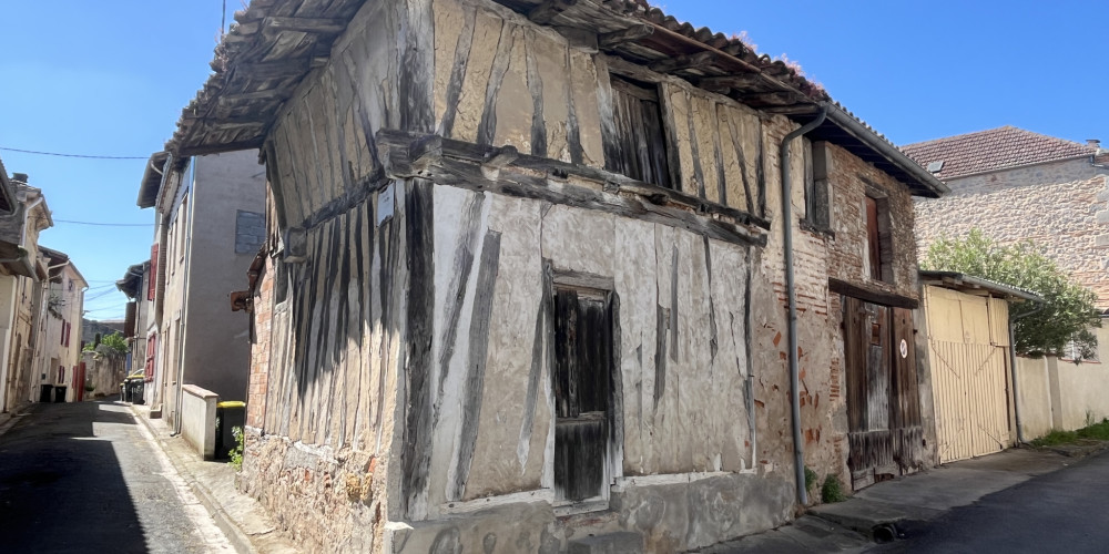 parking à CLAIRAC (47320)