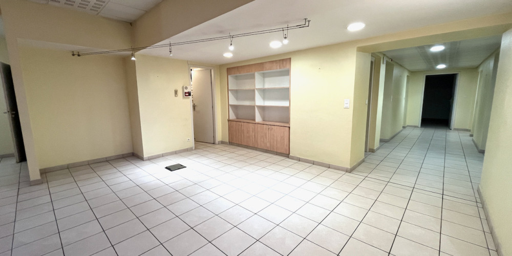 local commercial à VILLENEUVE SUR LOT (47300)