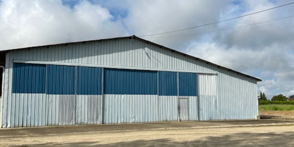 local industriel à VIRAZEIL (47200)