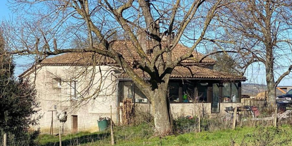 maison à BEAUGAS (47290)