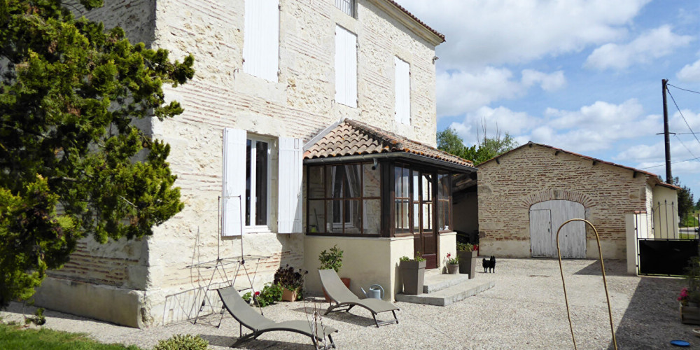 maison à MONTPEZAT (47360)