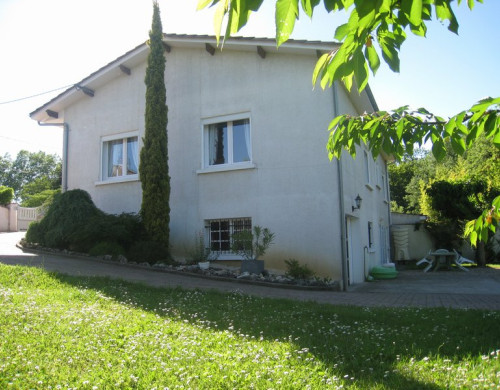 maison  LAVARDAC