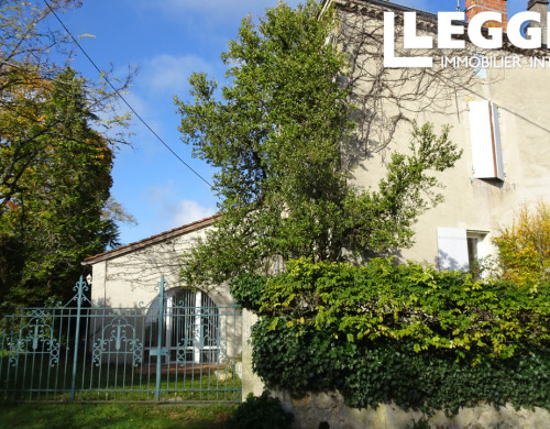 maison  LAROQUE TIMBAUT