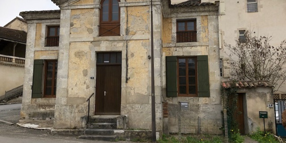 maison à NERAC (47600)