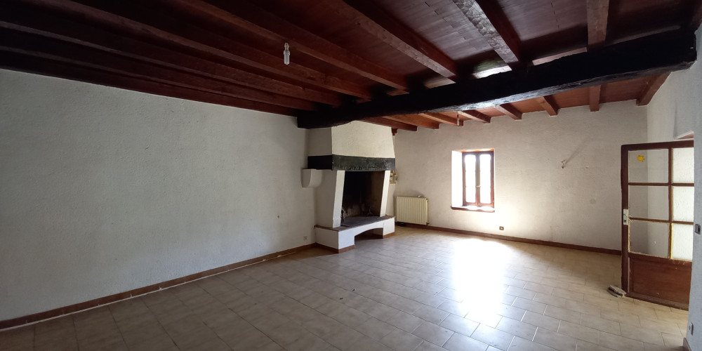 maison à BEAUGAS (47290)