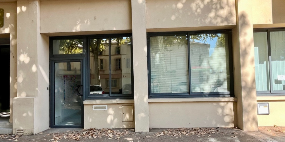 local commercial à VILLENEUVE SUR LOT (47300)