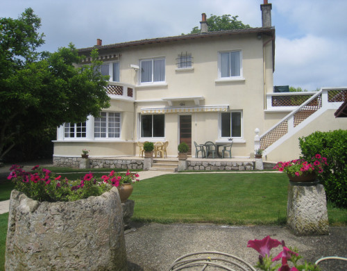 maison  LAVARDAC
