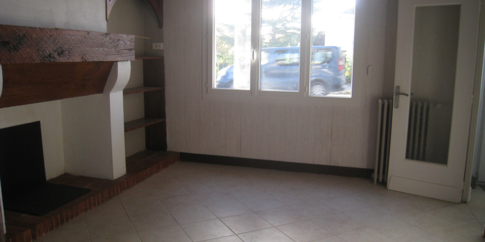 maison à NERAC (47600)