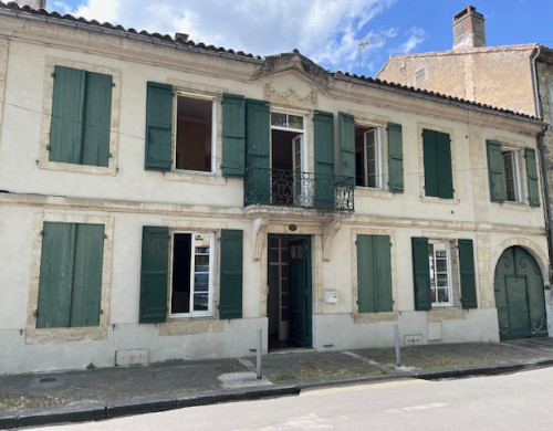 maison  NERAC