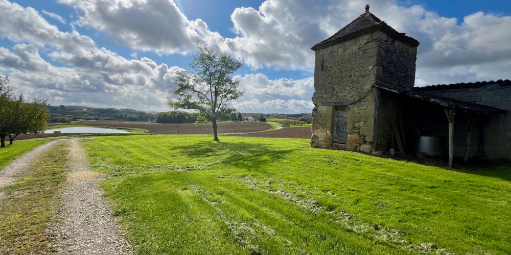 maison à MONBAHUS (47290)