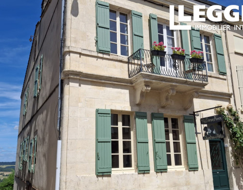 maison  MONCLAR