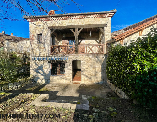 maison  LAUGNAC