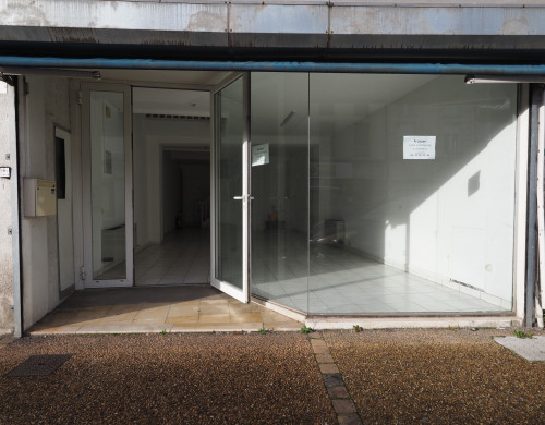 local commercial  MARMANDE