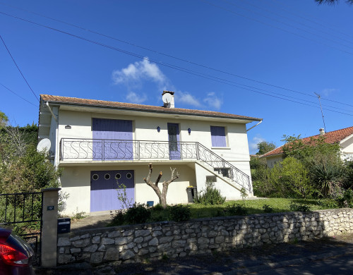 maison  SEYCHES