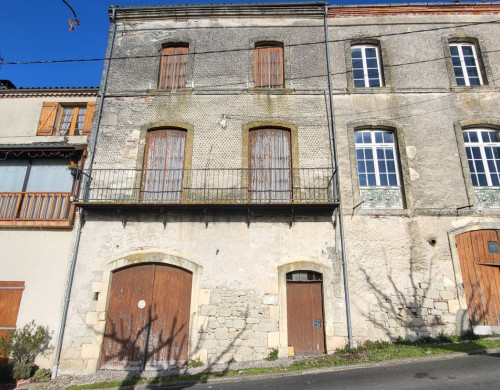 maison  ST PASTOUR