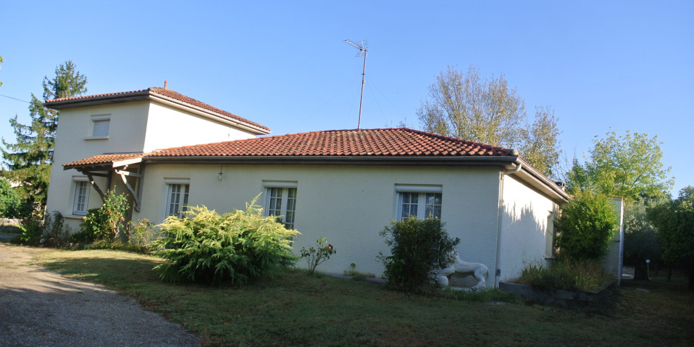 maison à VIRAZEIL (47200)