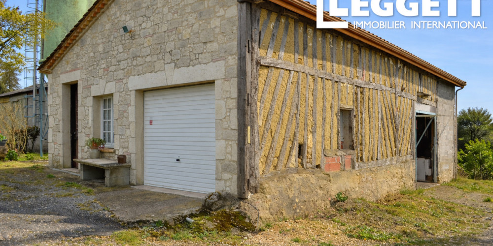 maison à BEAUGAS (47290)