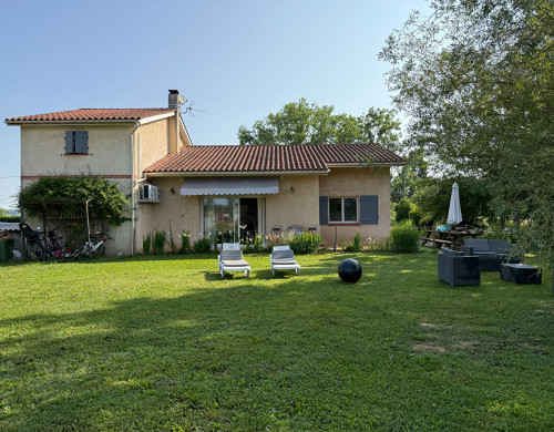 maison  LEDAT