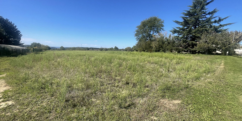 terrain à PRAYSSAS (47360)