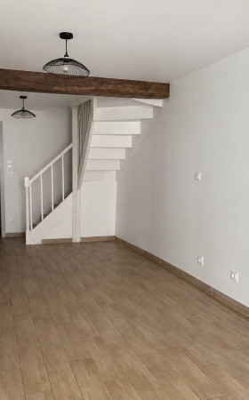 Maison  LAVARDAC