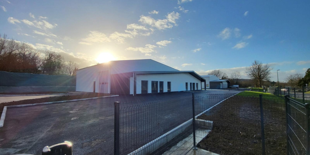 local commercial à ESTILLAC (47310)