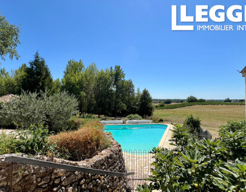 maison  LOUBES BERNAC