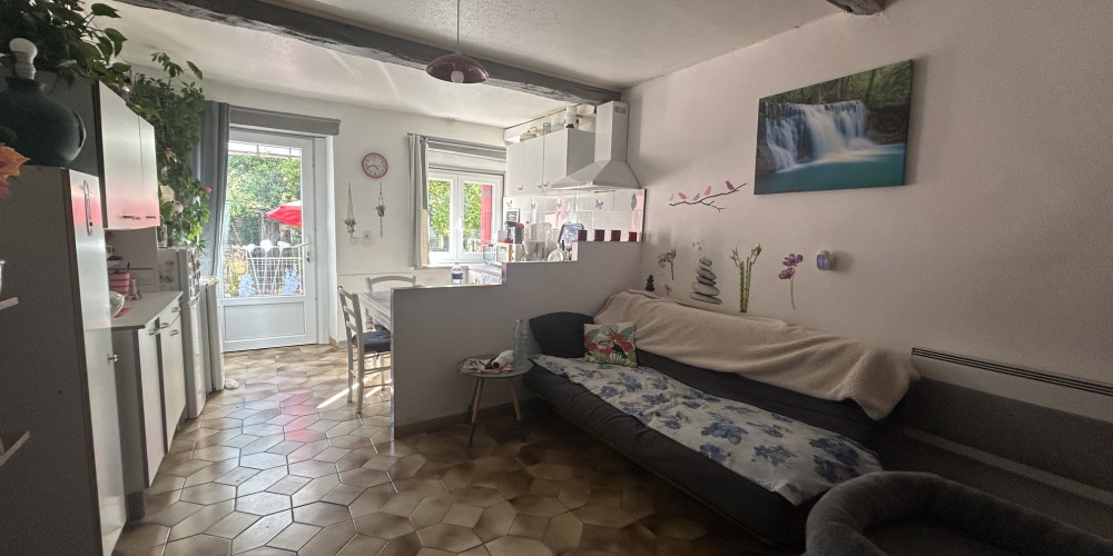 immeuble à FRECHOU (47600)