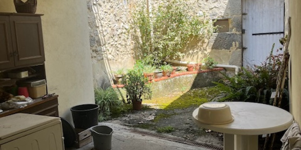 maison à NERAC (47600)