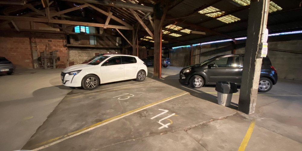 parking à AGEN (47000)