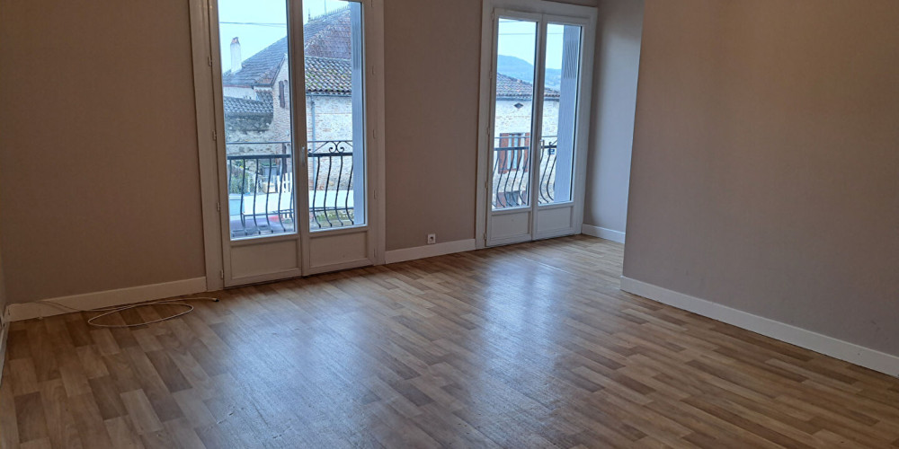 appartement à ST SYLVESTRE SUR LOT (47140)