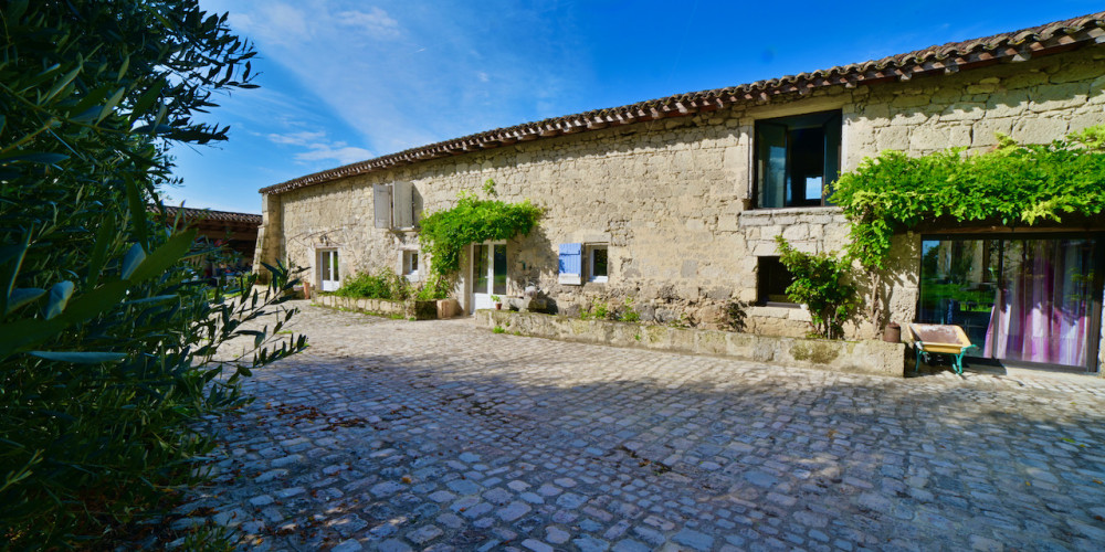 maison à NERAC (47600)