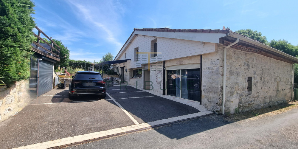 maison à LAROQUE TIMBAUT (47340)