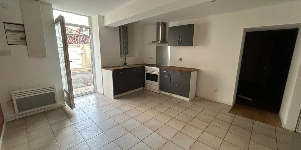 appartement à LAVARDAC (47230)