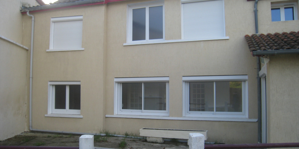 maison à NERAC (47600)