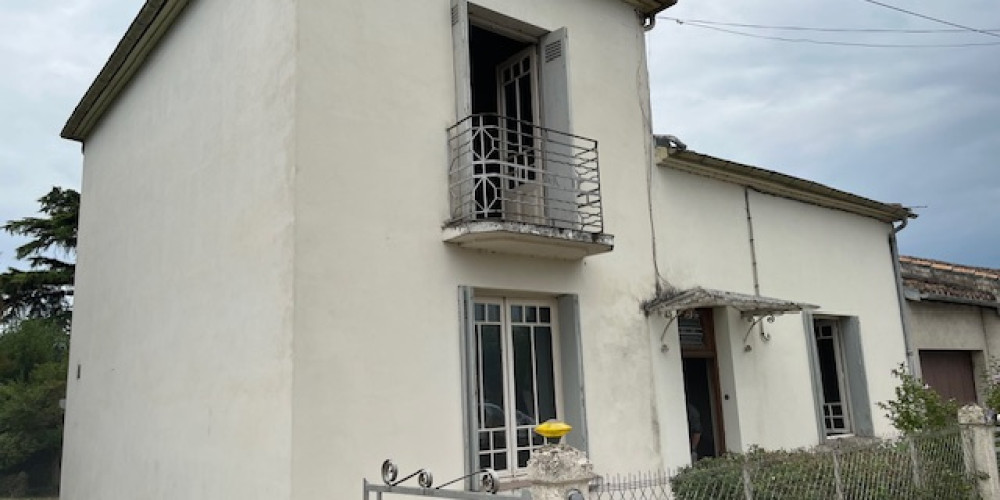 maison à NERAC (47600)