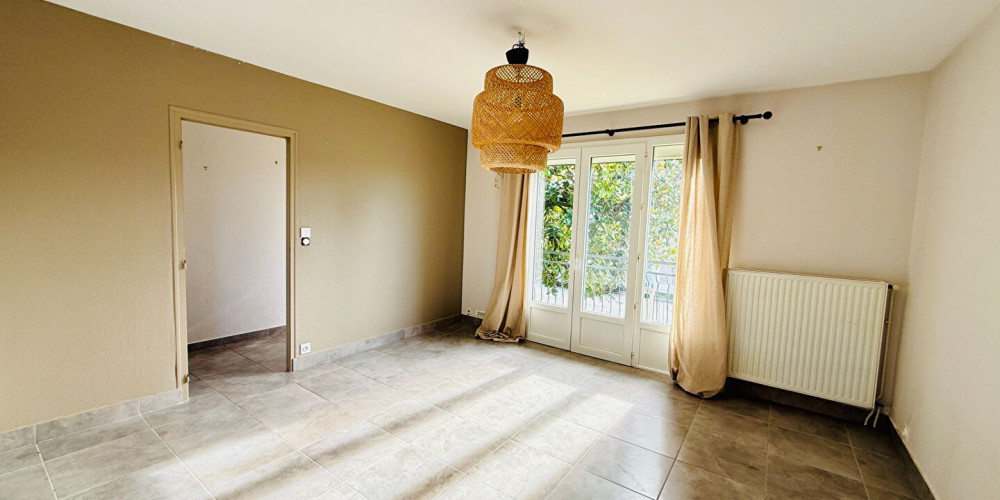 maison à ST SYLVESTRE SUR LOT (47140)