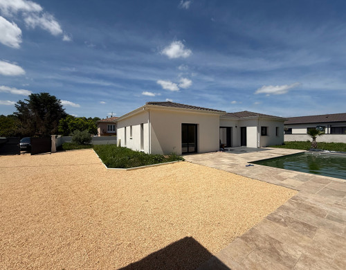maison  BIAS