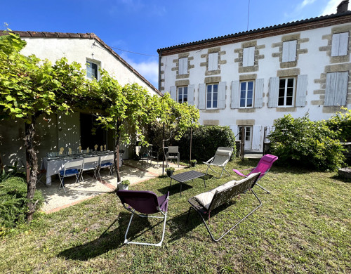 maison  MONCLAR