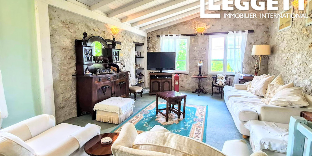 maison à LOUBES BERNAC (47120)