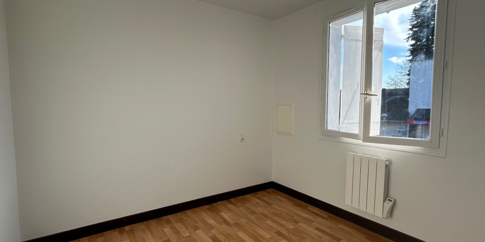 appartement à LAVARDAC (47230)