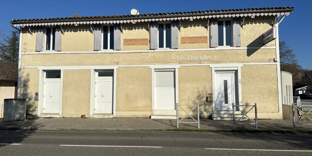 immeuble à VIRAZEIL (47200)
