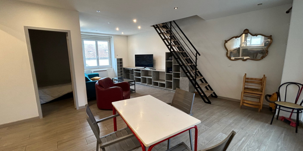 immeuble à LAVARDAC (47230)