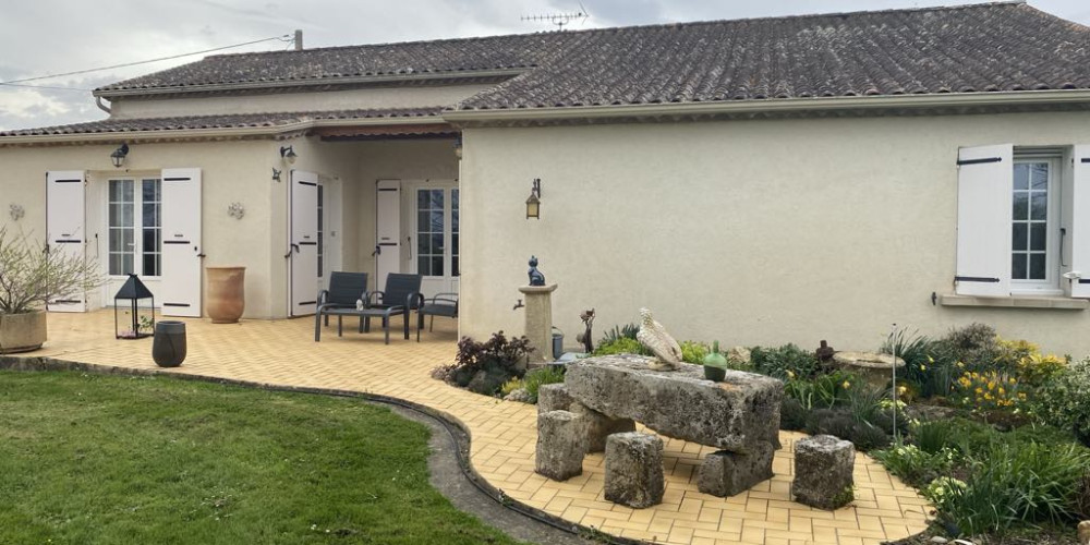 maison à MONCRABEAU (47600)