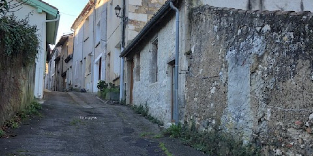 maison à NERAC (47600)