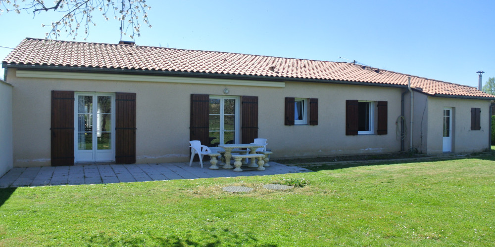 maison à LAVERGNE (47800)