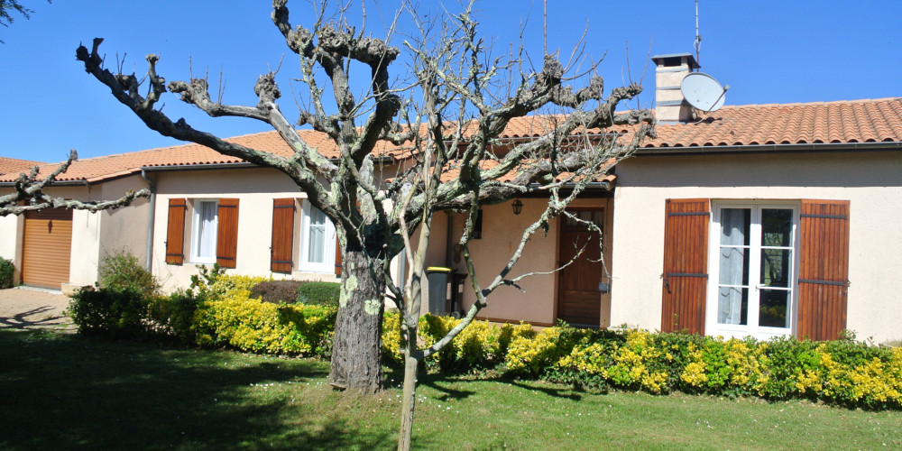 maison à LAVERGNE (47800)