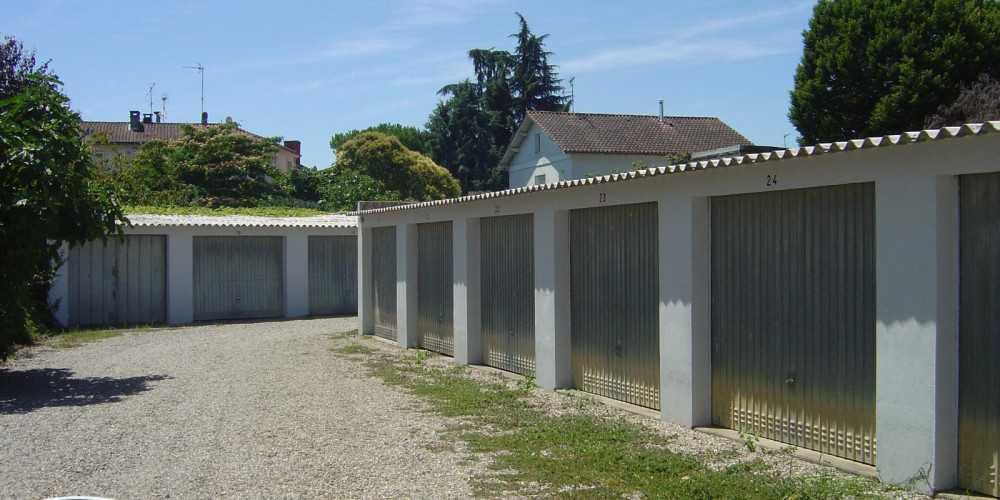 parking à AGEN (47000)